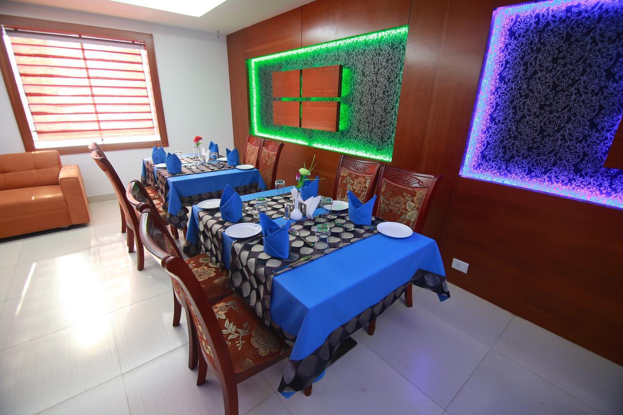 Rouba Residency Hotel Ponnāni Екстериор снимка