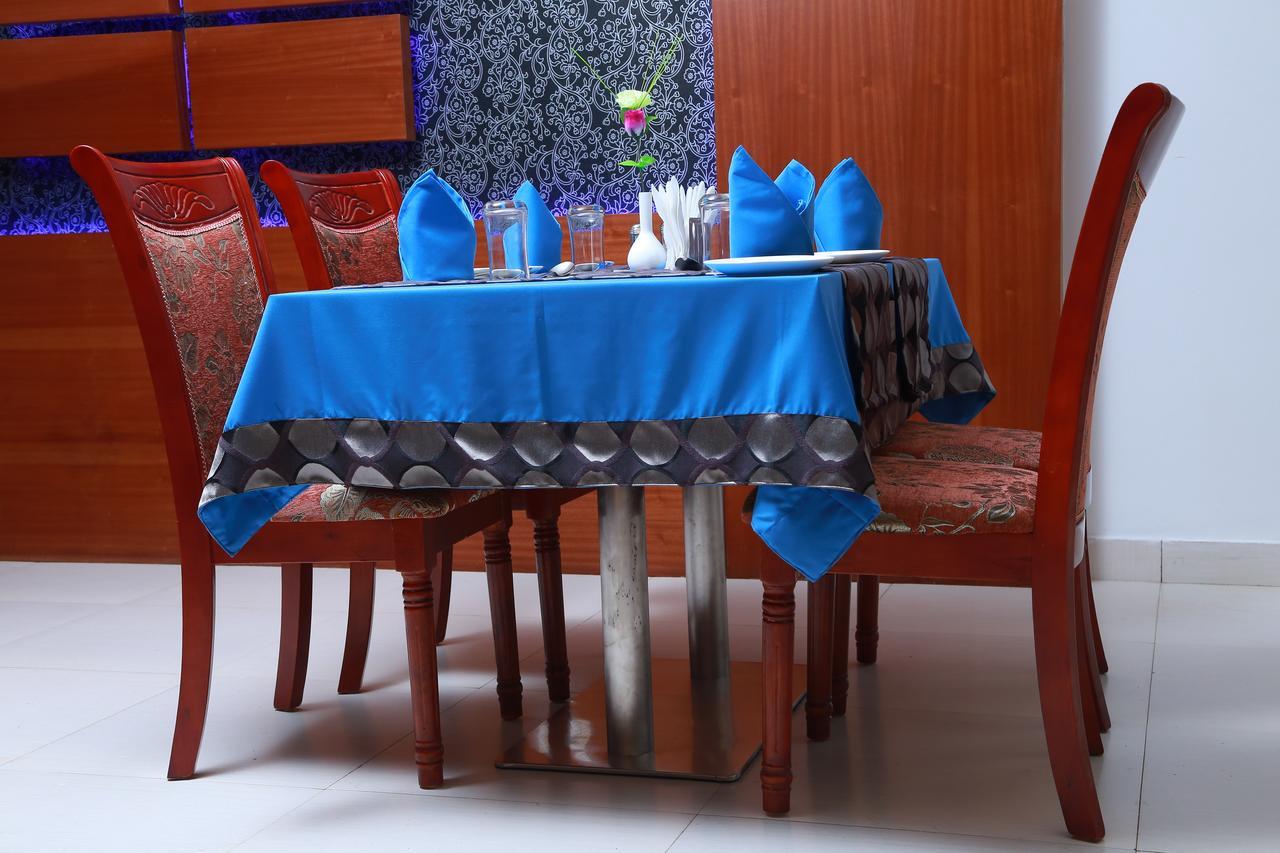 Rouba Residency Hotel Ponnāni Екстериор снимка