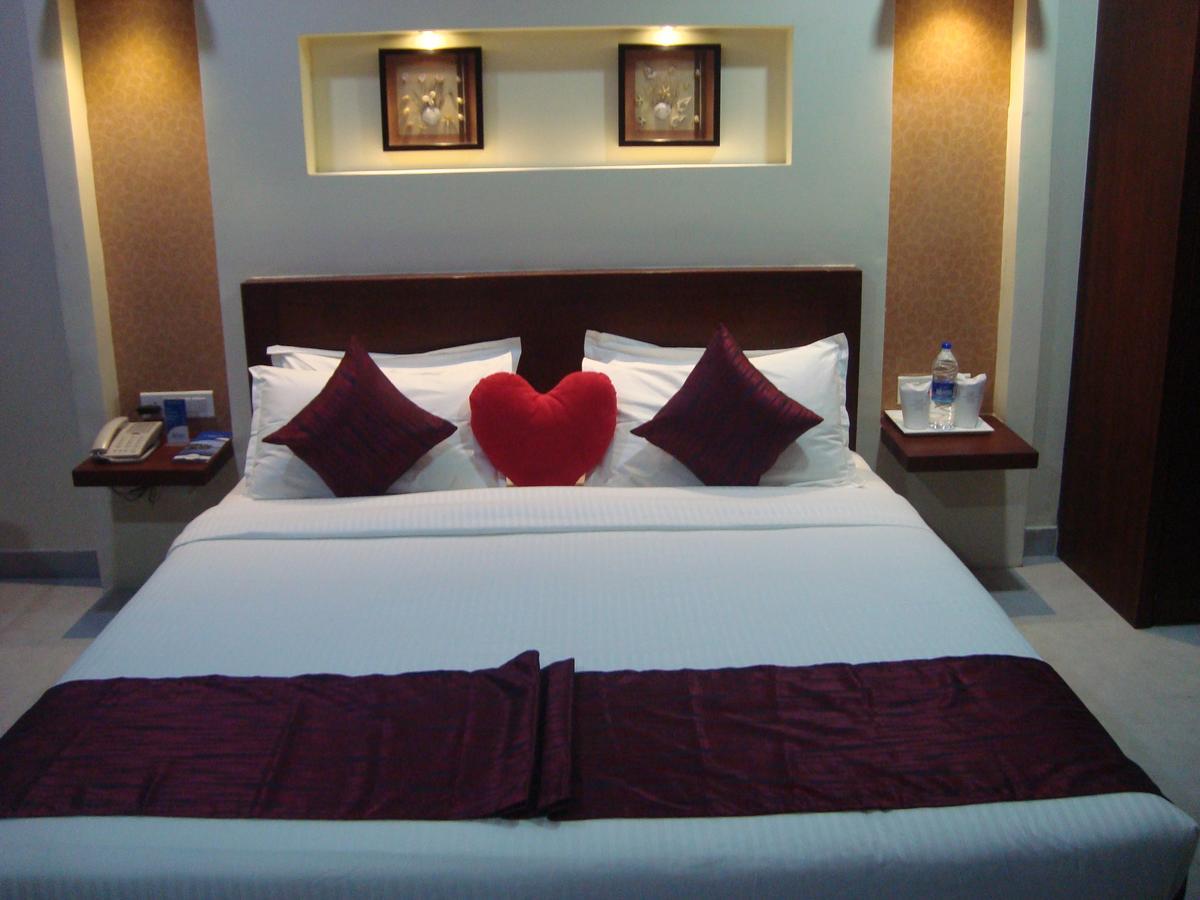 Rouba Residency Hotel Ponnāni Екстериор снимка
